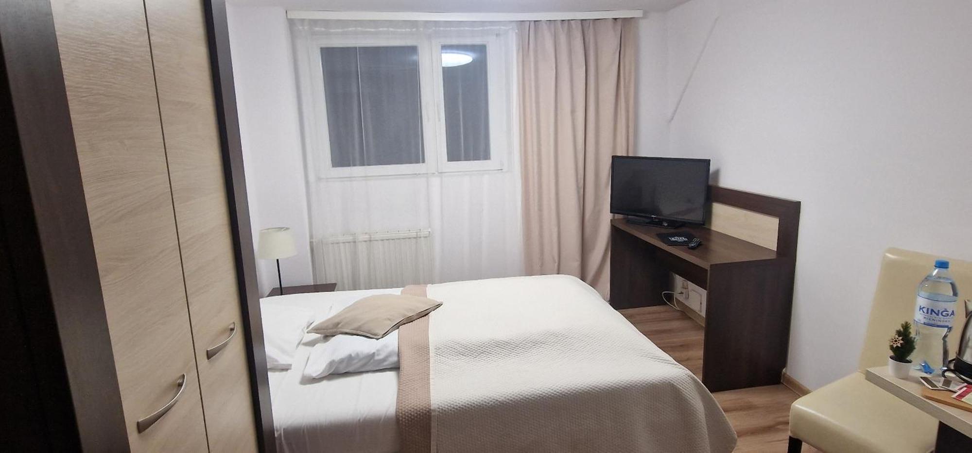 Hotel Ariston คาร์ปัตซ์ ภายนอก รูปภาพ