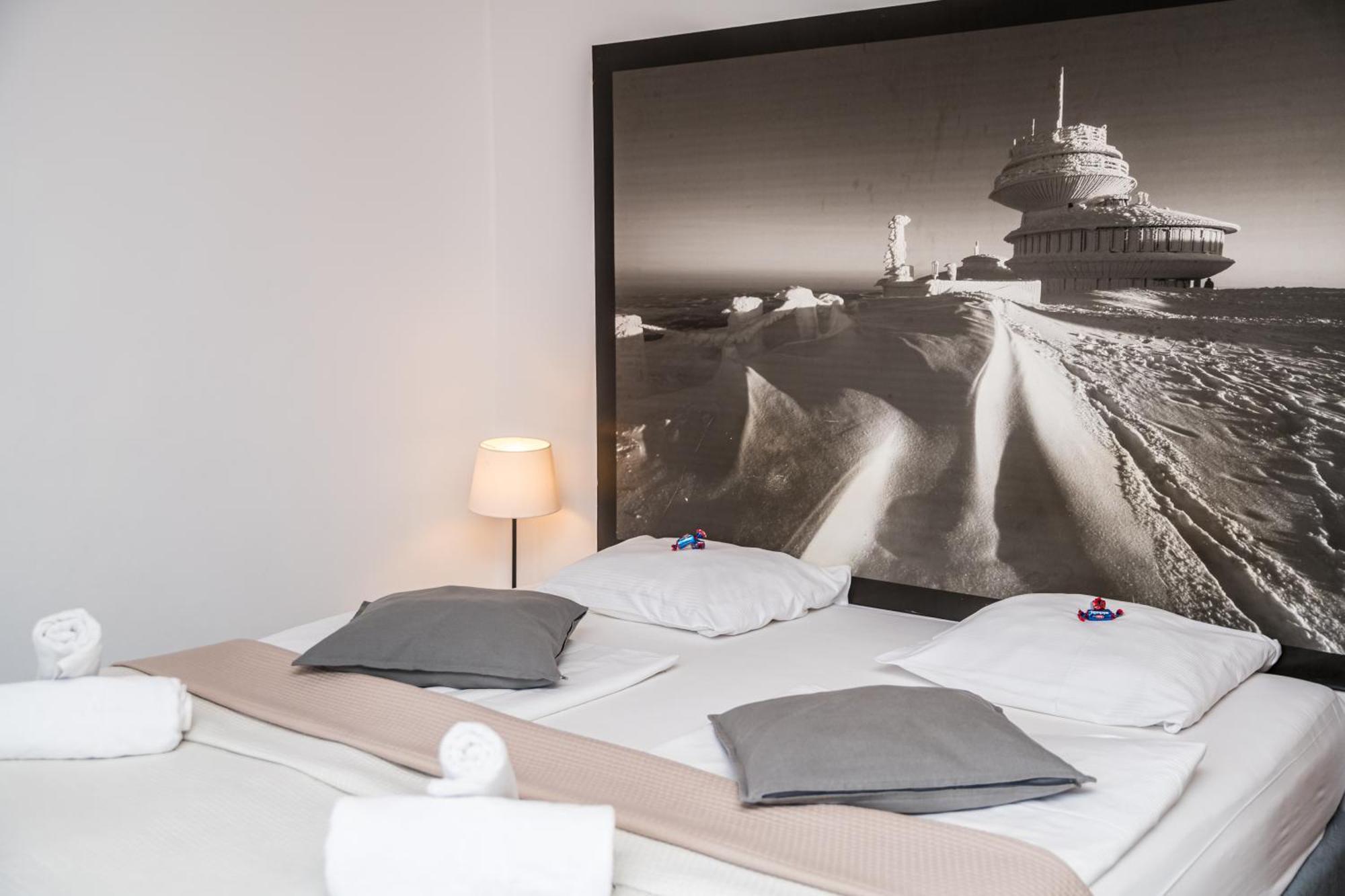 Hotel Ariston คาร์ปัตซ์ ภายนอก รูปภาพ